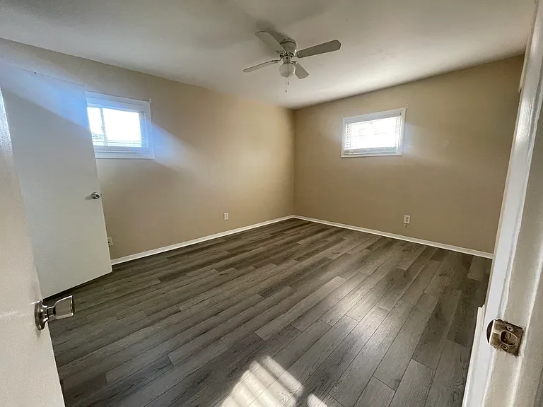 2217 Helsley Ave — Photo 10