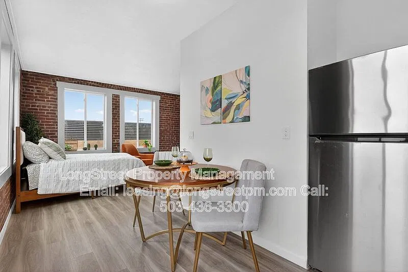 708 N Killingsworth St — Photo 2