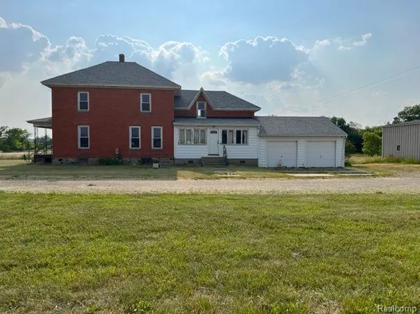 11581 E Corunna Rd, Lennon, MI 48449