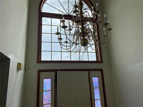 2nd image of 726 Avenue C