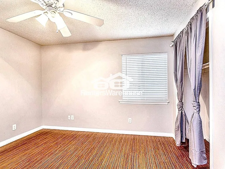 4007 Avenue C #Unit 105 — Photo 10