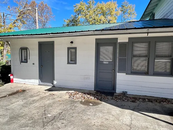 920 Greenville Hwy #18A, Hendersonville, NC 28792