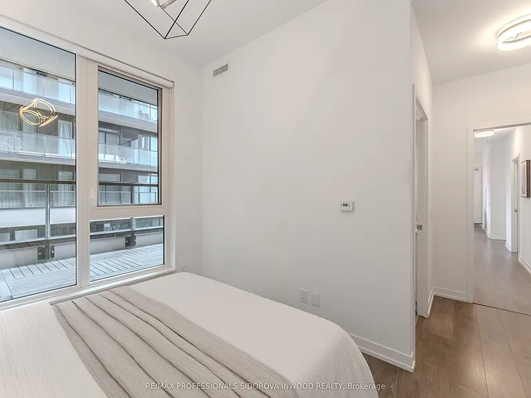 270 Dufferin St #515 — Photo 18