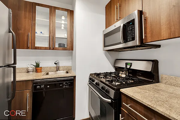 Rented by CORE | media 8