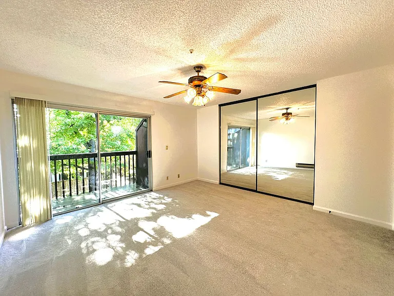 1358 Parkway Dr — Photo 12