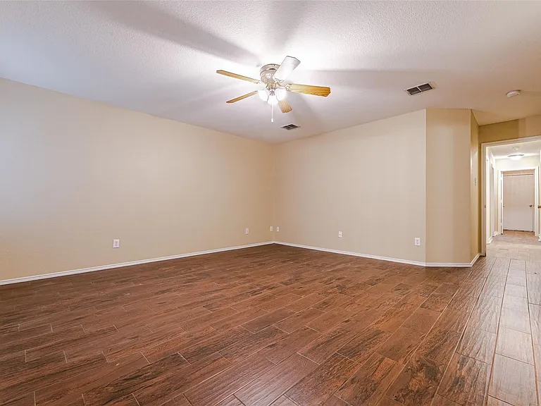 9013 Fremont Trl — Photo 13