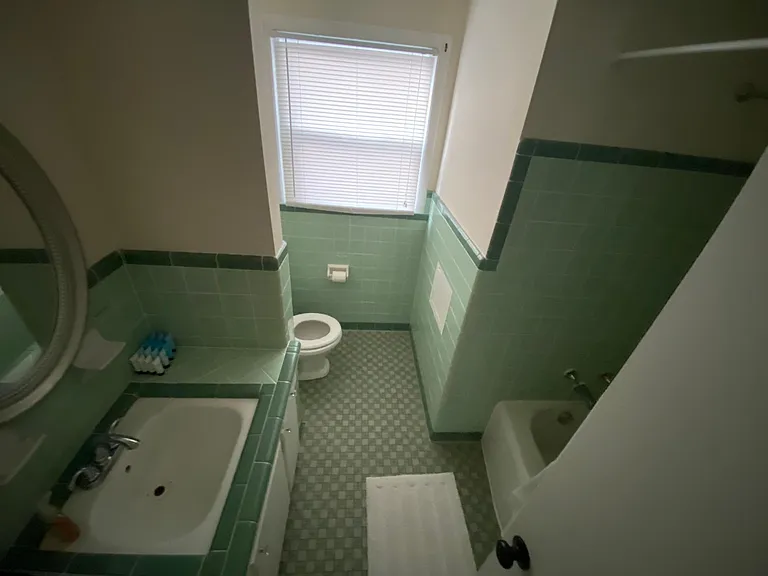 1801 University Ave — Photo 9