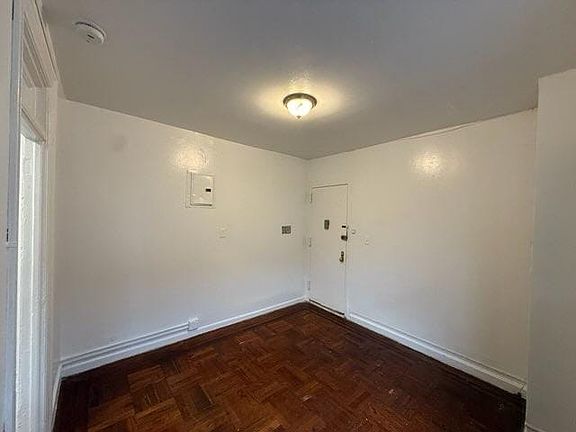 5th image of 3252 41st St APT 4A