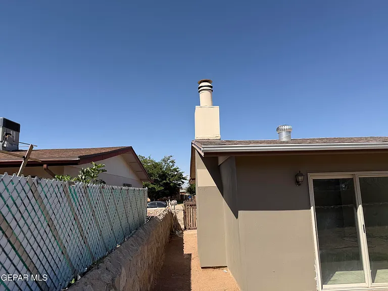 10429 Persephone Dr — Photo 22