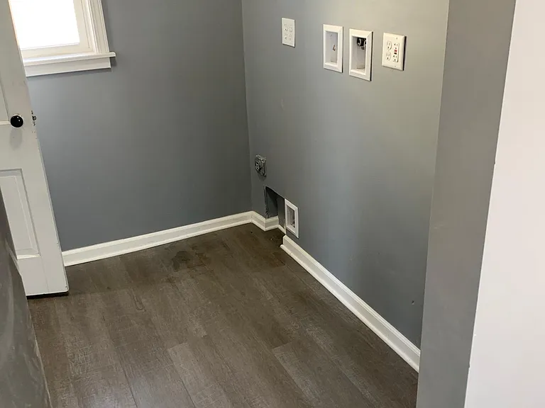1126 Fulton Ave — Photo 9