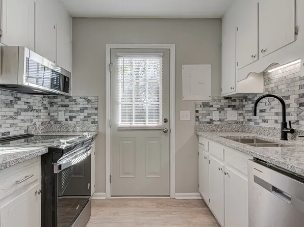 525 12th St SW, Hickory, NC