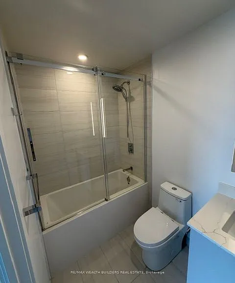 285 Dufferin St #1103 — Photo 16