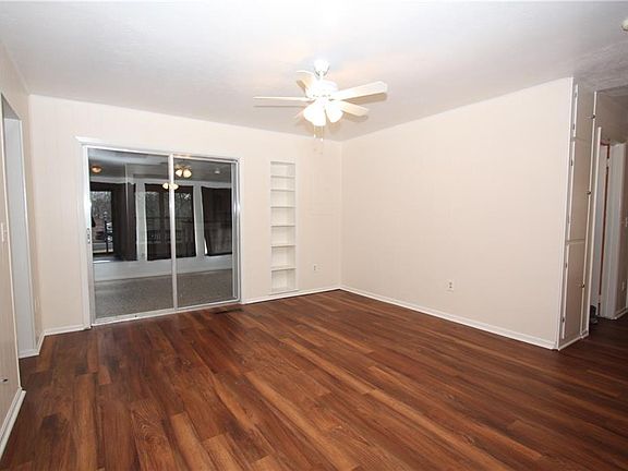 2nd image of 6407 Loydhill Ln