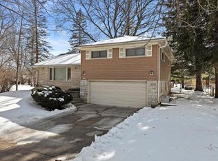 4727 W County Line Rd, Brown Deer, WI 53223