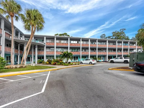 4300 58TH STREET N #1818, KENNETH CITY, FL 33709