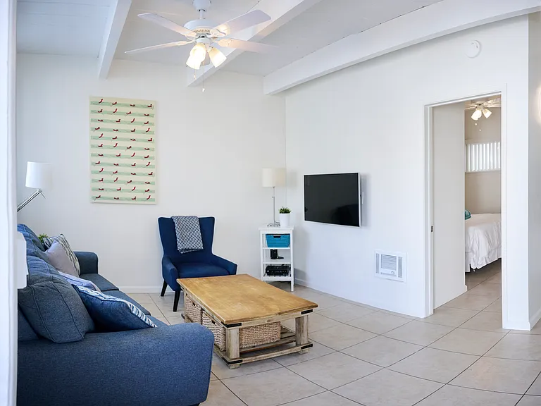1114 S Myers St #B — Photo 6