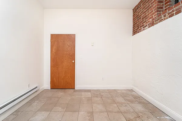 Rented by Modern Spaces | media 75