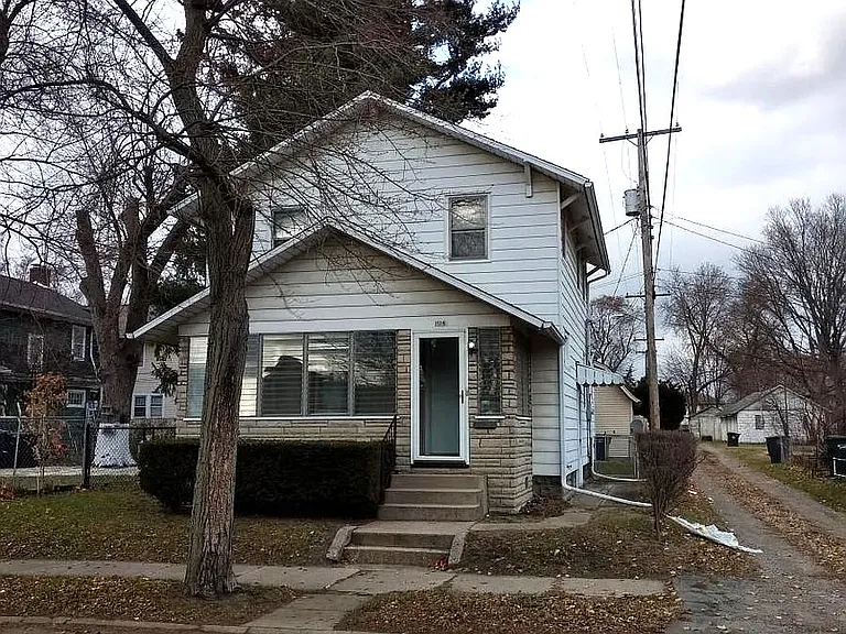 1115 Vassar Ave — Photo 1