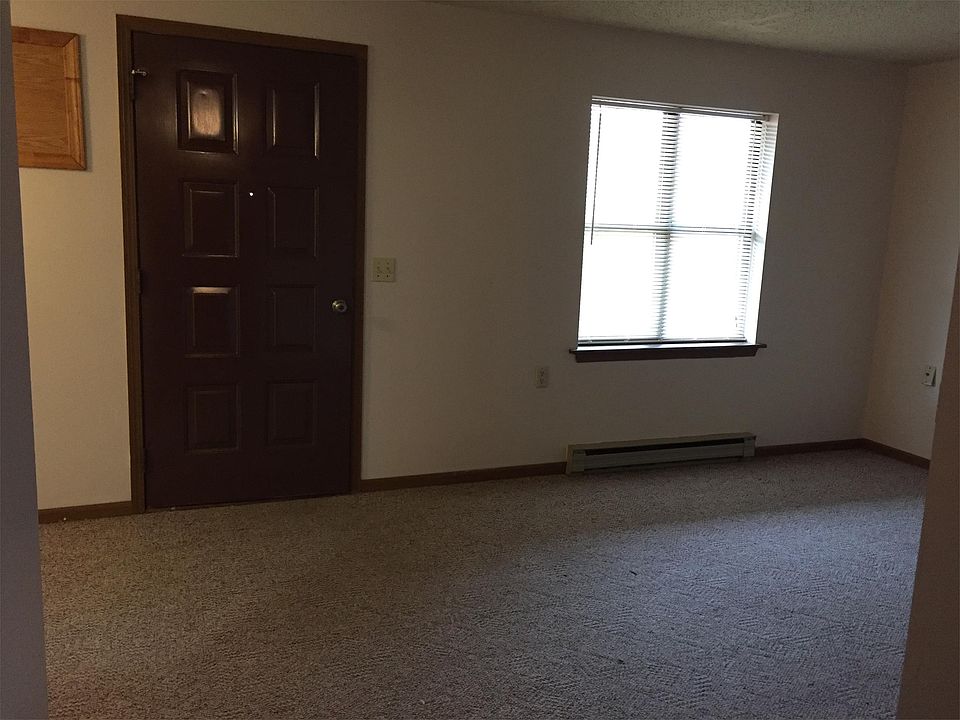 Front door/ living room