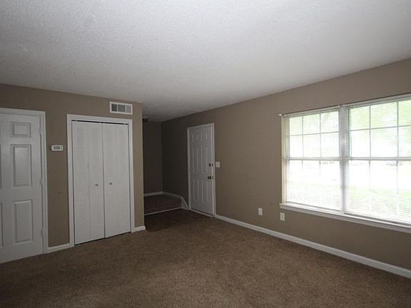 4th image of 330 Cabaret Ct