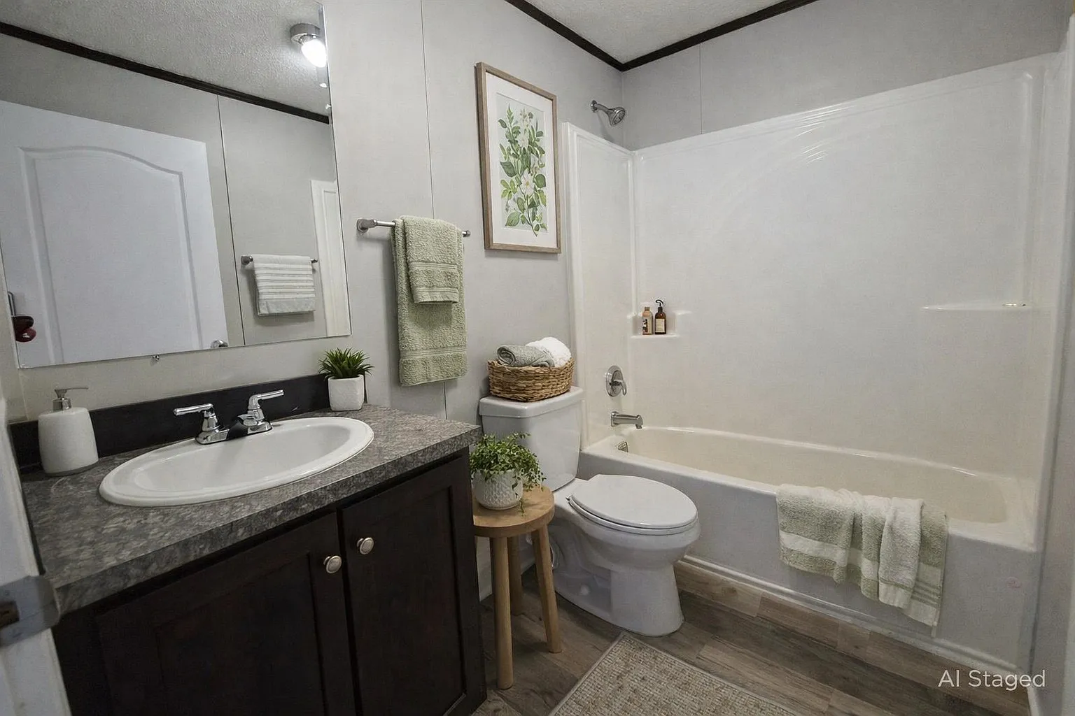 3 bed, 2.0 bath, 1056 sqft, $1,885 — Photo 3