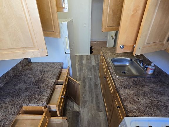 2nd image of 35-50 82nd St #6Z