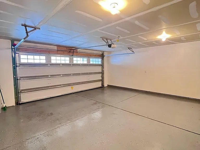4008 Zilker Park Dr — Photo 20