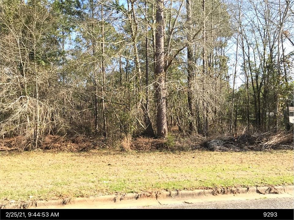2nd image of 104 Tybee Ln