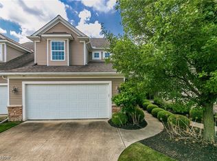 8338 Beaumont Dr, Mentor, OH 44060