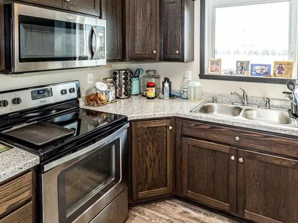 3235 39th Ave S, Moorhead, MN 56560