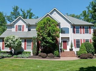 126 Top Of The World Way, Green Brook, NJ 08812