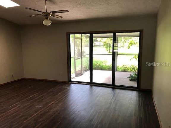 3rd image of 37452 Orange Valley Ln