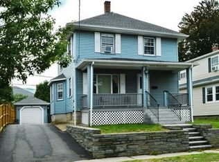 12 Evans Rd, Peabody, MA 01960