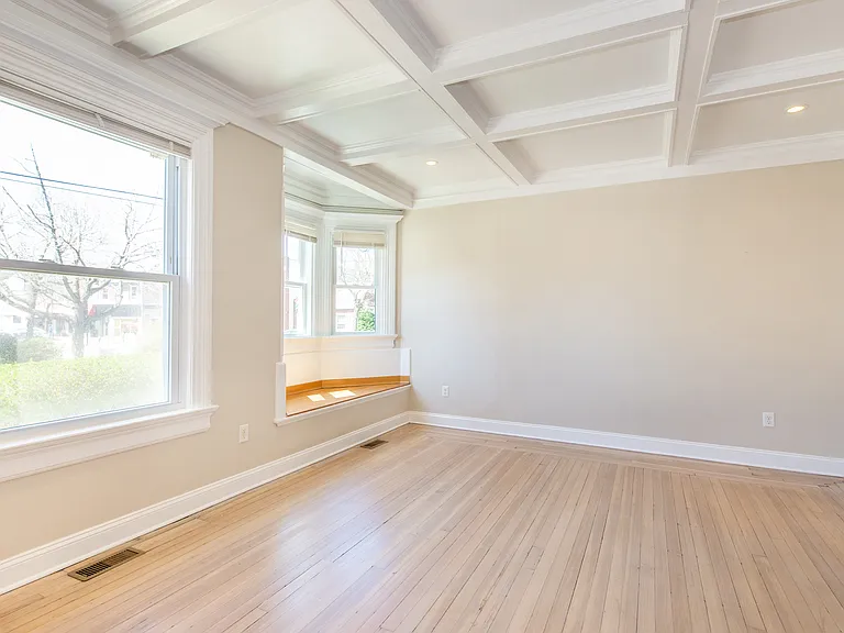302 Springfield Ave — Photo 7