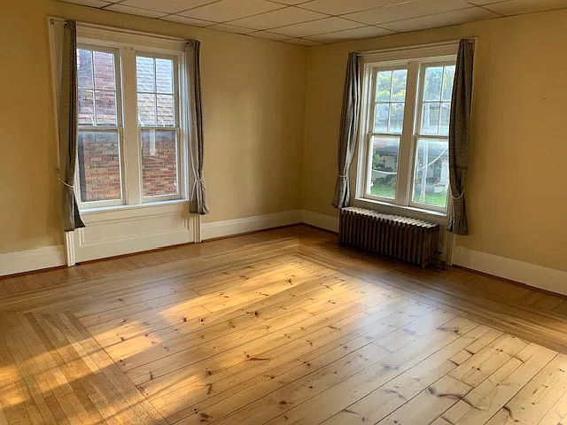 2 bed, 1250 sqft, $900 — Photo 3
