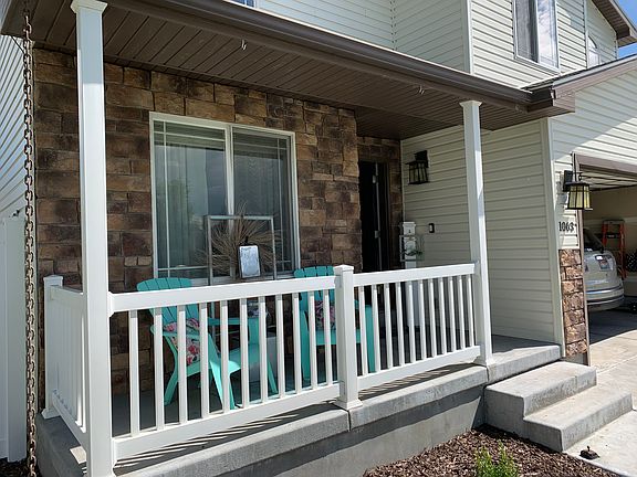 2nd image of 1063 Oxbow Ln