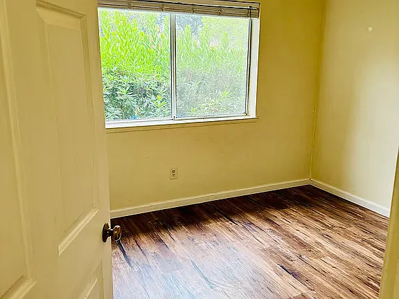 463 Coffield Ave #7 — Photo 9