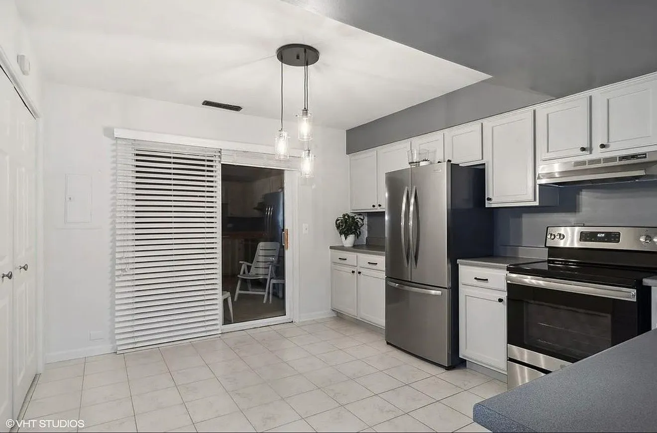 1252 Marywood Ct — Photo 3