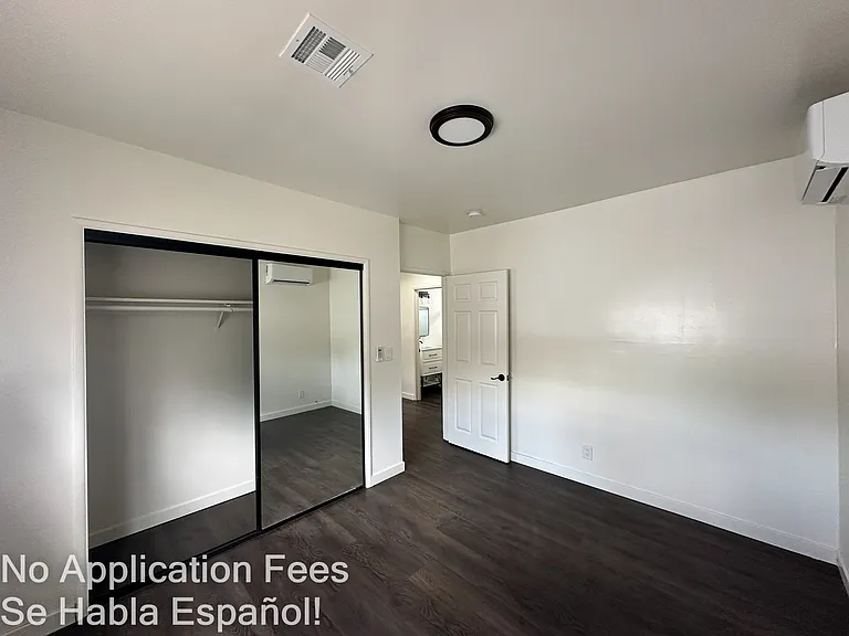 1415 Seward St — Photo 12