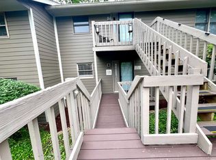 9473 S Pointe Retreat Dr #21, Bloomington, IN 47401