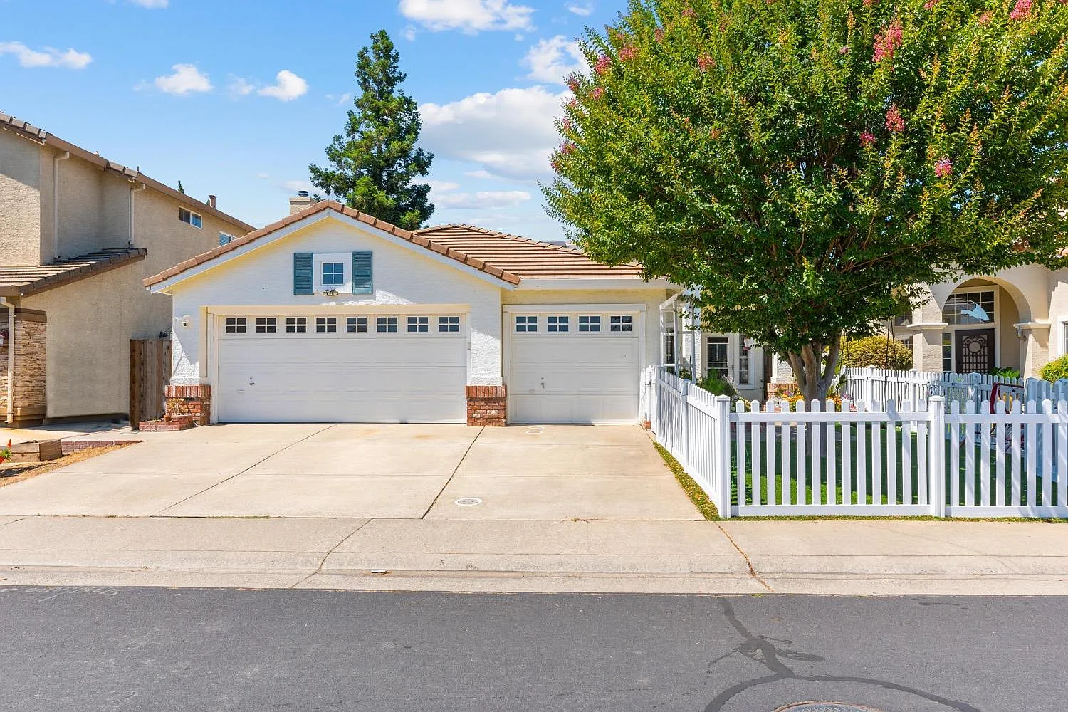9031 Richborough Way photo 1