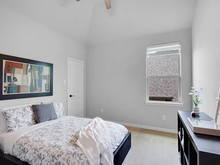 1301 Skyflower Ln — Photo 22