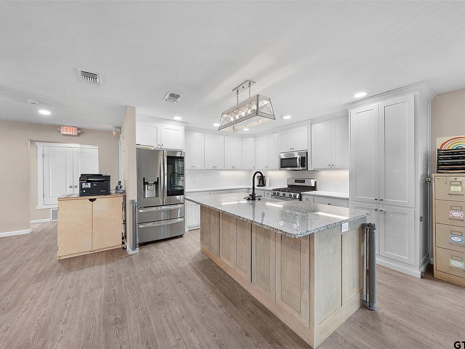 1st image of 6741 Farm Road 71 W