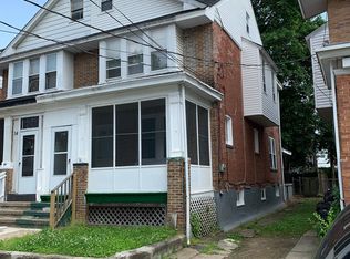 32 Laurel Ave, Trenton, NJ