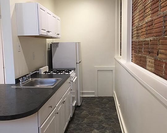 3rd image of 148 Crestwood Ave #14