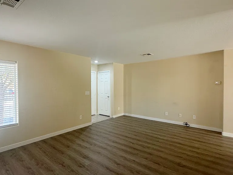 8305 Golden Amber St — Photo 6