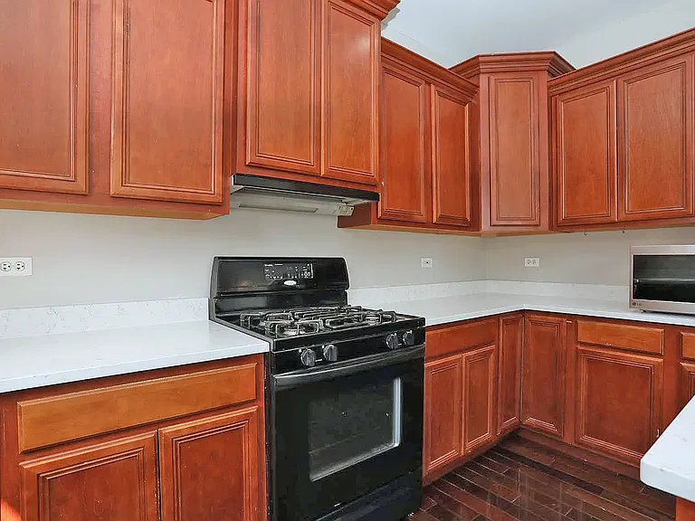 829 Clover Ridge Ln — Photo 11