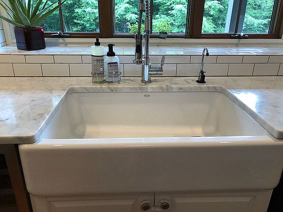 Farm sink