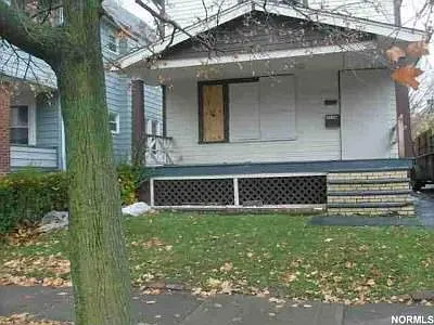 3536 E 117th St photo 1