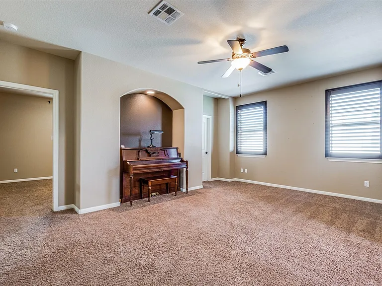 359 Whispering Wind Way — Photo 16